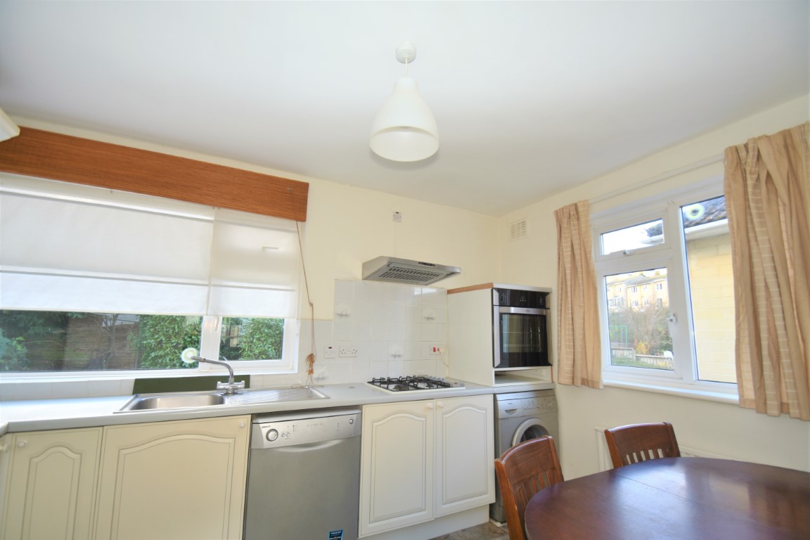 Pritchards Bath tweet media