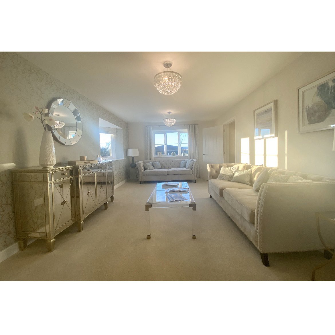 AtwellMartin's tweet image. The Barbury is a four bedroom detached family home with single garage. The homes are all being built to @HillsHomes exacting standards with traditional methods and are constructed from a mix of brick, stone and render under slate or tiled roofs to reflect the vernacular of Calne