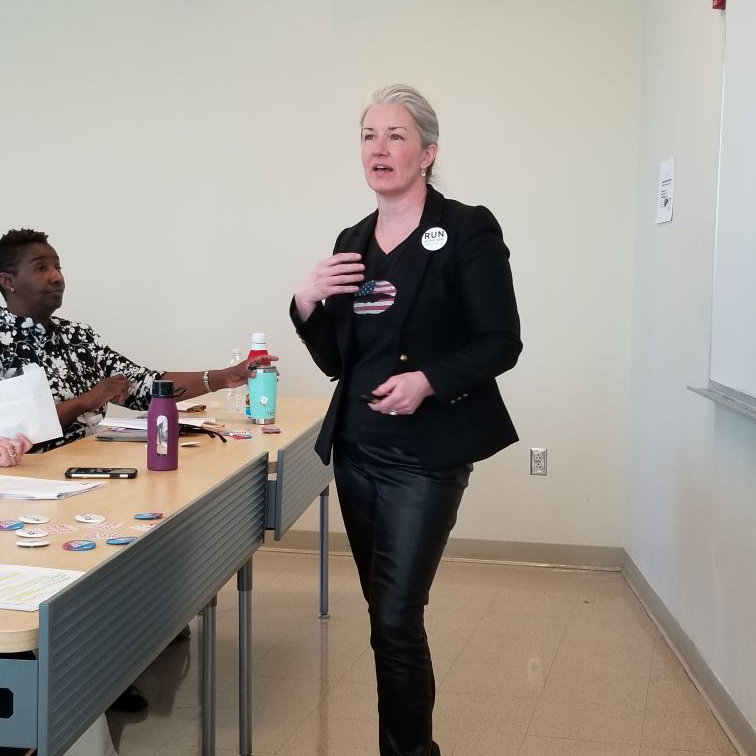 VoteRunLead's tweet photo. 📸 Thanks to @USOWomen for having @VoteRunLead conduct our empowering #RunAsYouAre™ training at #GalvanizeCT! We loved every min. of training these change-makers to #RunForOffice! Check out upcoming events on our ✨NEW SITE ✨@ https://t.co/EXWRRyIuxj
#MondayMorning #VRLsquad https://t.co/WM1bNqMhAy