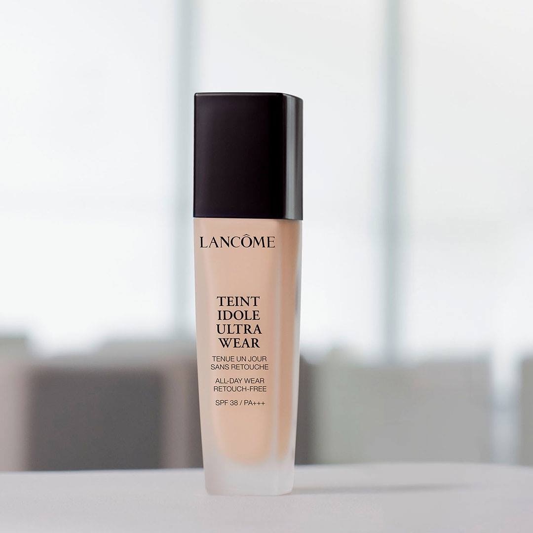 Neelofa's tweet photo. You had me at...

✅ 24 hour coverage
✅ Non transferable
✅ Lightweight
✅ Full Coverage
✅ Sweatproof
✅ Matte

#LancomeMY https://t.co/JcfpjrgbHK