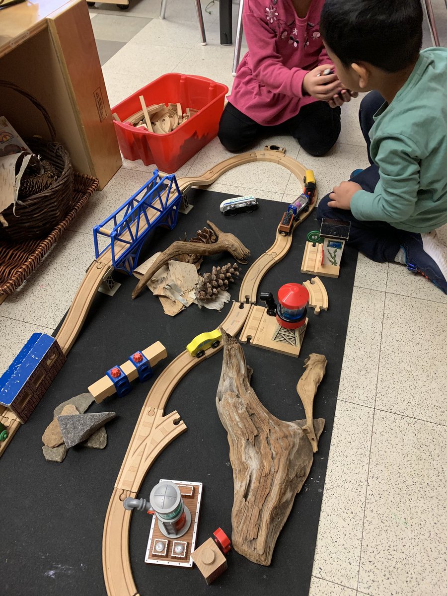 Designing train track systems to go around forests, mountains and anything else....today’s new provocation in Room 101! <a href="/TDSB_Grenoble/">Grenoble Public School</a> <a href="/mikkihymus/">Mikki Hymus</a>
