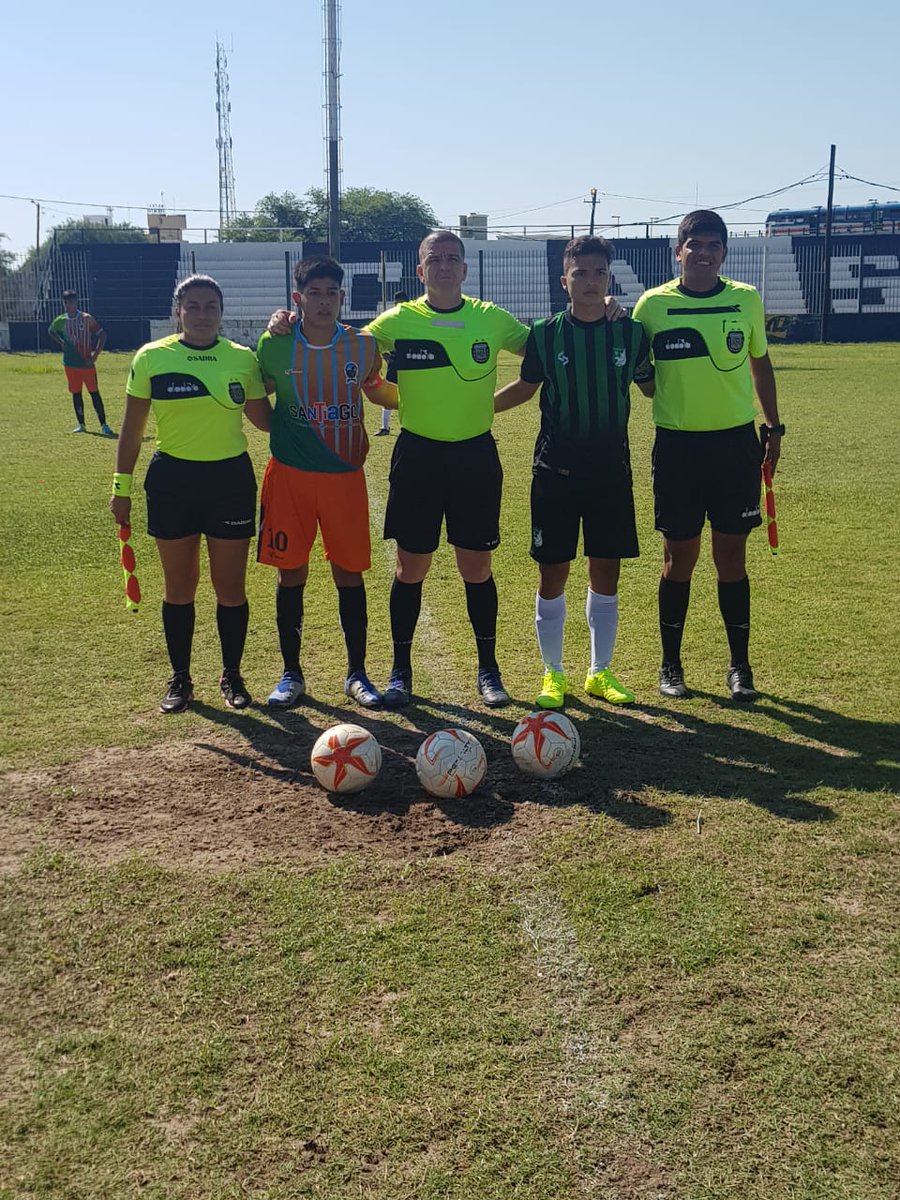 #NacionalSub15 estamos acompañando el Torneo Nacional de Selecciones de Ligas #Sub15 de #Futbol Masculino. Del lunes 9 al viernes 13 de diciembre, en #SantiagodelEstero. 12 Selecciones de Ligas <a href="/afa/">AFA</a> @Consejo_Federal ¿Quién será el Gran Campeón? Esto recién comienza.
#semillero