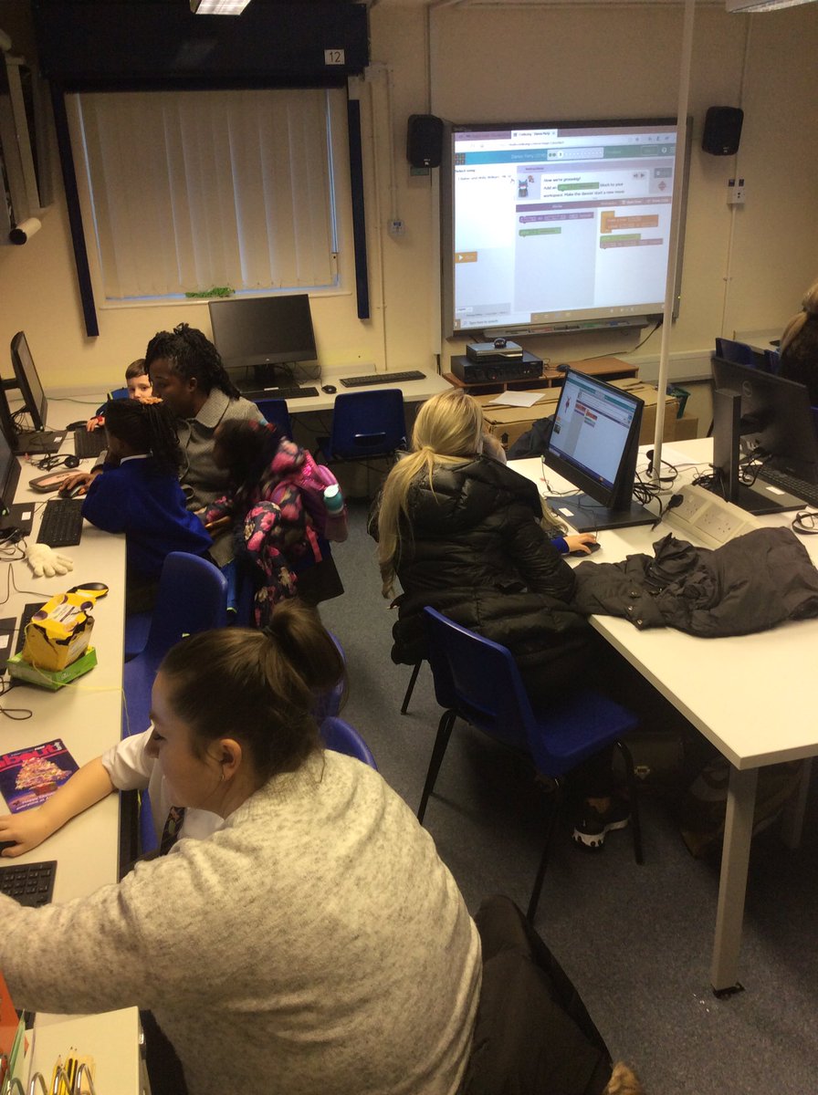 Thats_Mr_B's tweet photo. We’re coding a dance party at our first Coding Workshop. Thank you to all of the parents that came to learn more about our Computing curriculum and how we learn to code. @ExecHTStMarys @KGrangeStMarys #coding #StMarysComputing #MoreThanASchool https://t.co/vPowrqoiq6