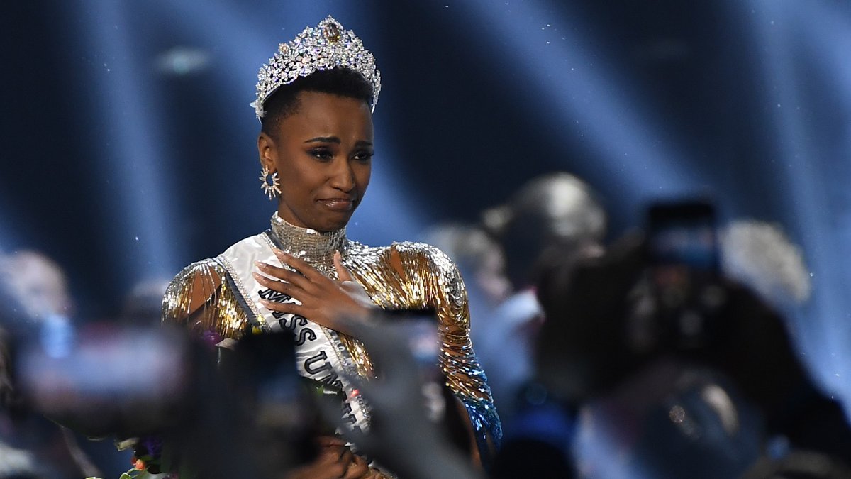 wsbtv's tweet photo. Miss South Africa was crowned #MissUniverse at Atlanta's Tyler Perry Studios last night. So now for the first time, Miss America, Miss USA, Miss Teen USA, and Miss Universe are all black women. https://t.co/GwSAmvI7nP https://t.co/DsruDd7FmS