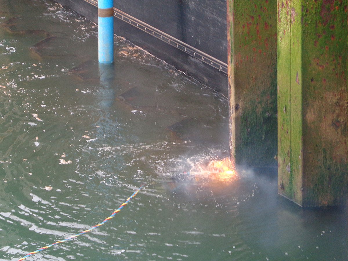 We have extensive knowledge and #experience of #anode installation and wet #welding. For more information see sealaneinshore.co.uk/subsea #CommercialDiving