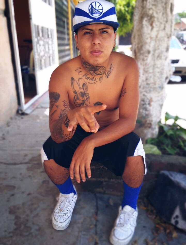 EnganadosPacks's tweet photo. Chacalito para que te cuide..
Tiene una rica pollaaaa 🥵#RT y te mando su pack por Dm https://t.co/mPg9kHxc8d
