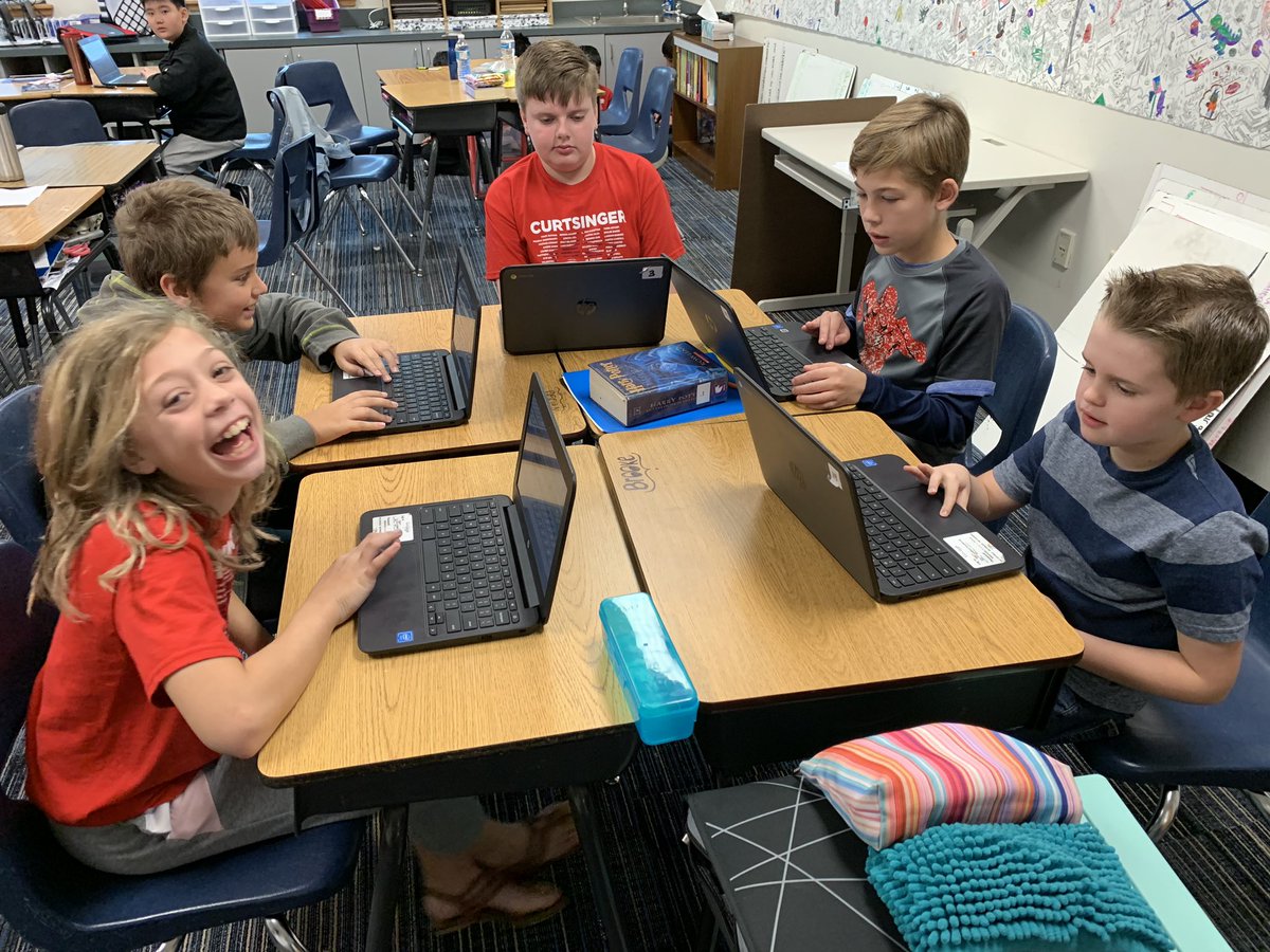 Kaylor Kilowatts working on their Hour of Code! #HourOfCode