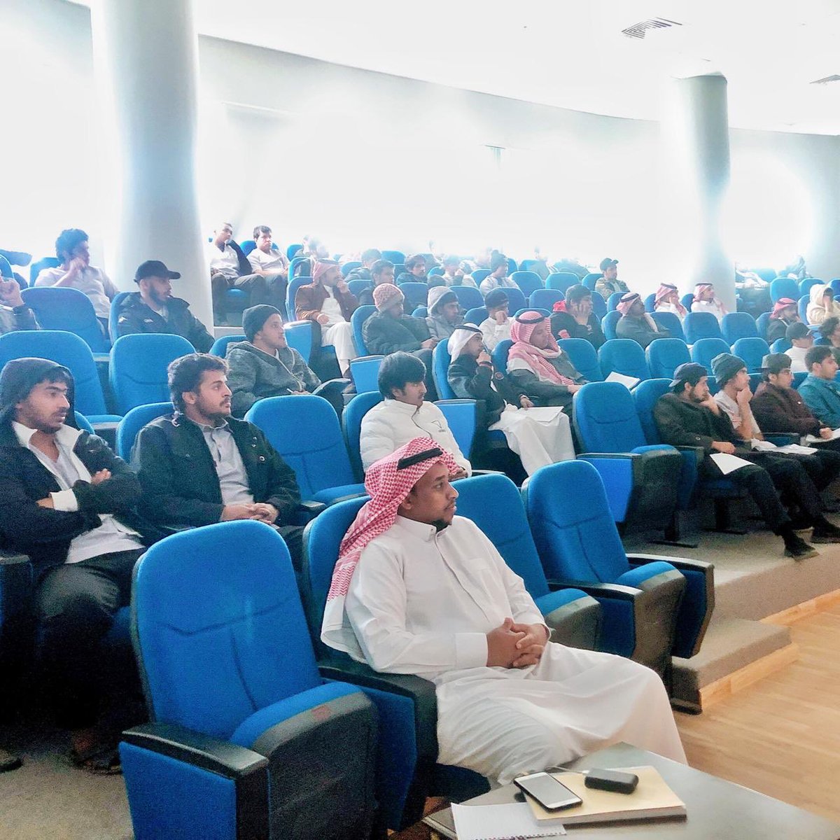 tvtc_g_tabuk's tweet photo. أقامت #الكلية التقنية بتبوك صباح اليوم الاثنين الموافق ١٢/٤/١٤٤١ هـ ورشة عمل بعنوان مهارات كتابة السيرة الذاتية و كيفية إجراء المقابلة الشخصية قدمها مدرب أ بدر البلوي. 
@tvtcweb https://t.co/5aSuPuOaBd