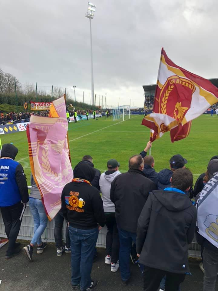 LesAtrebates's tweet photo. Malgré la défaite, nous étions présents hier pour soutenir le @RCLens.
Maintenant, objectif championnat avec le déplacement face à l'@ACAjaccio ⚽
#ATB15 https://t.co/1mVu41p4K0
