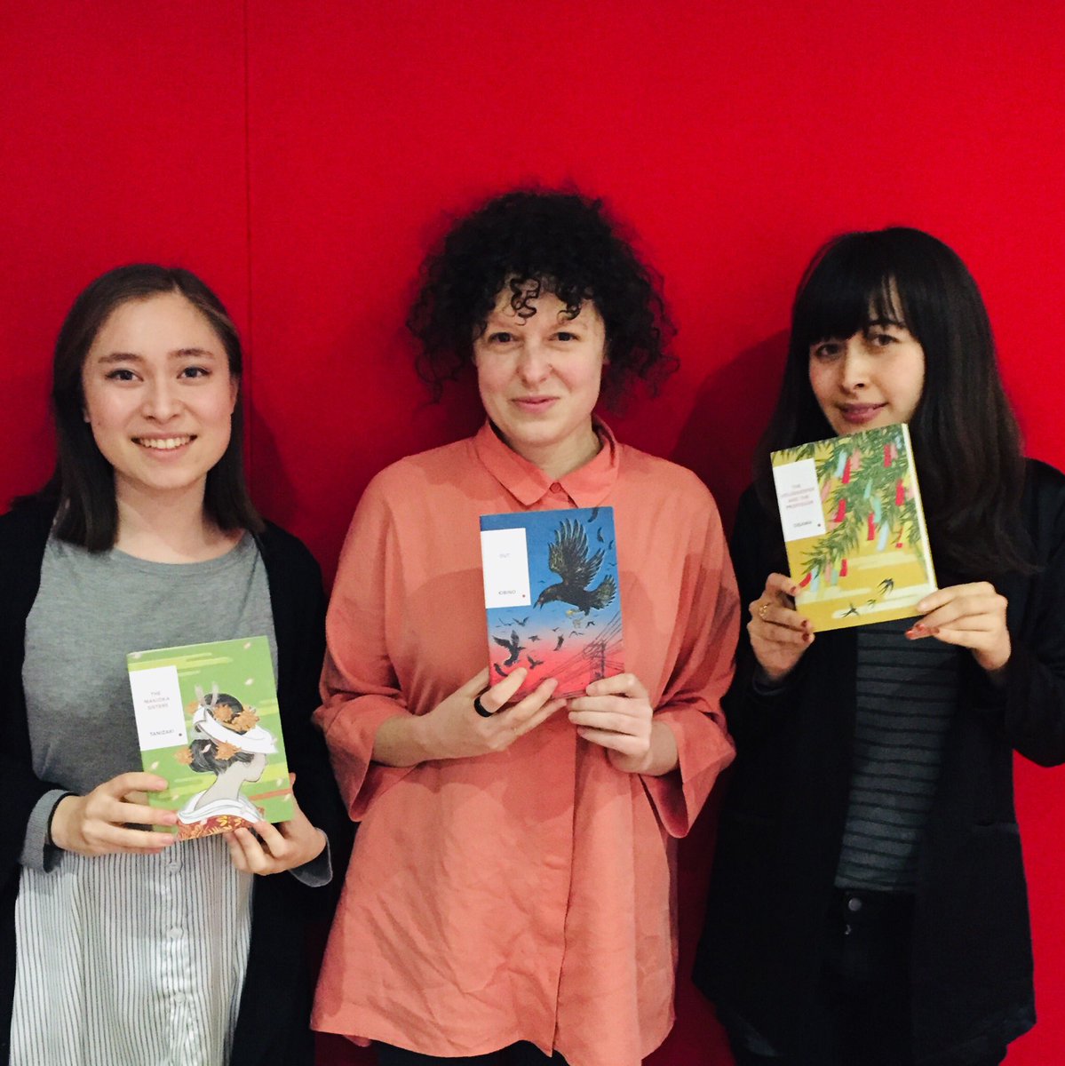 vintagebooks's tweet photo. Why should you read Japanese Classics? In the latest episode of the VINTAGE Books podcast, @Naomified chatted to @pollyfmbarton and @RowanHLB about the VINTAGE Japanese Classics series 📚

Tune in! 🎧👇 (Available on all podcasting platforms)
https://t.co/SnpGWPdG8Y https://t.co/u29xAgeRF0