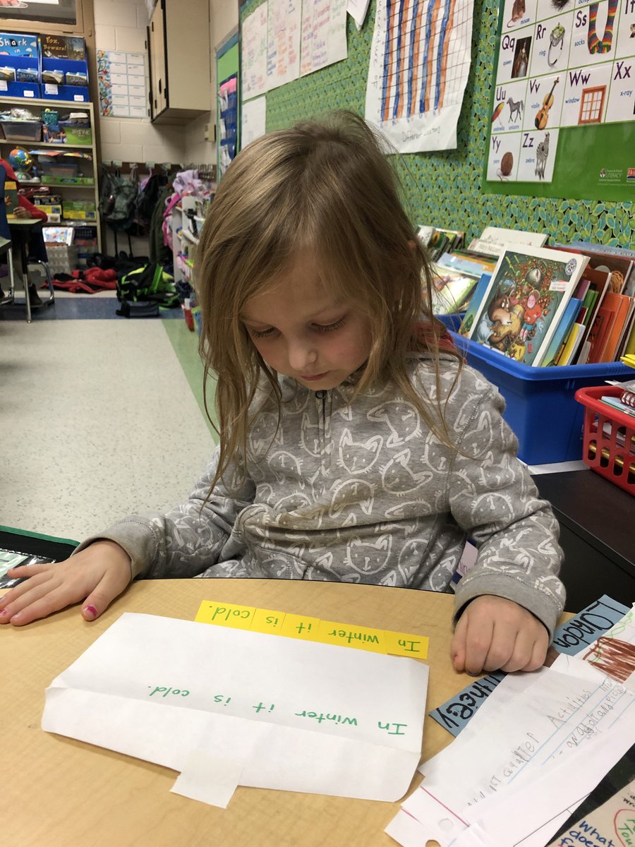 MCreechDFES's tweet photo. Building and writing simple sentences. #connectin5 https://t.co/VqoGP9rzGc
