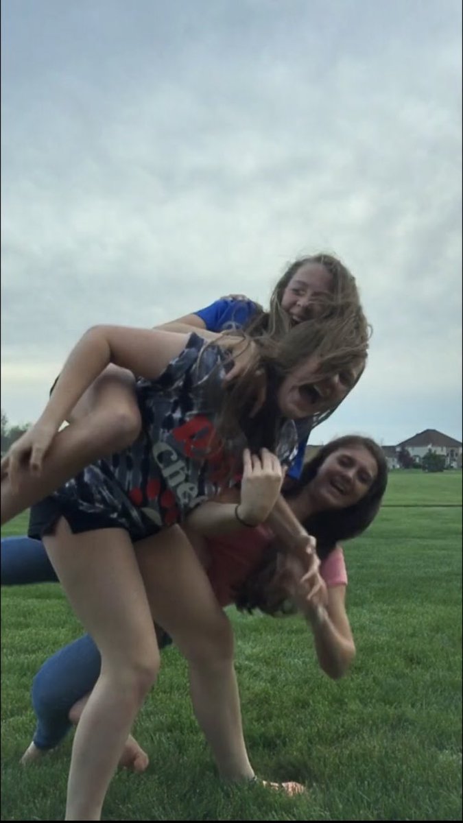 katieokray's tweet photo. Happy birthday @haleybouthillet hope you have an amazing day!💕 https://t.co/VRAQigCEBK