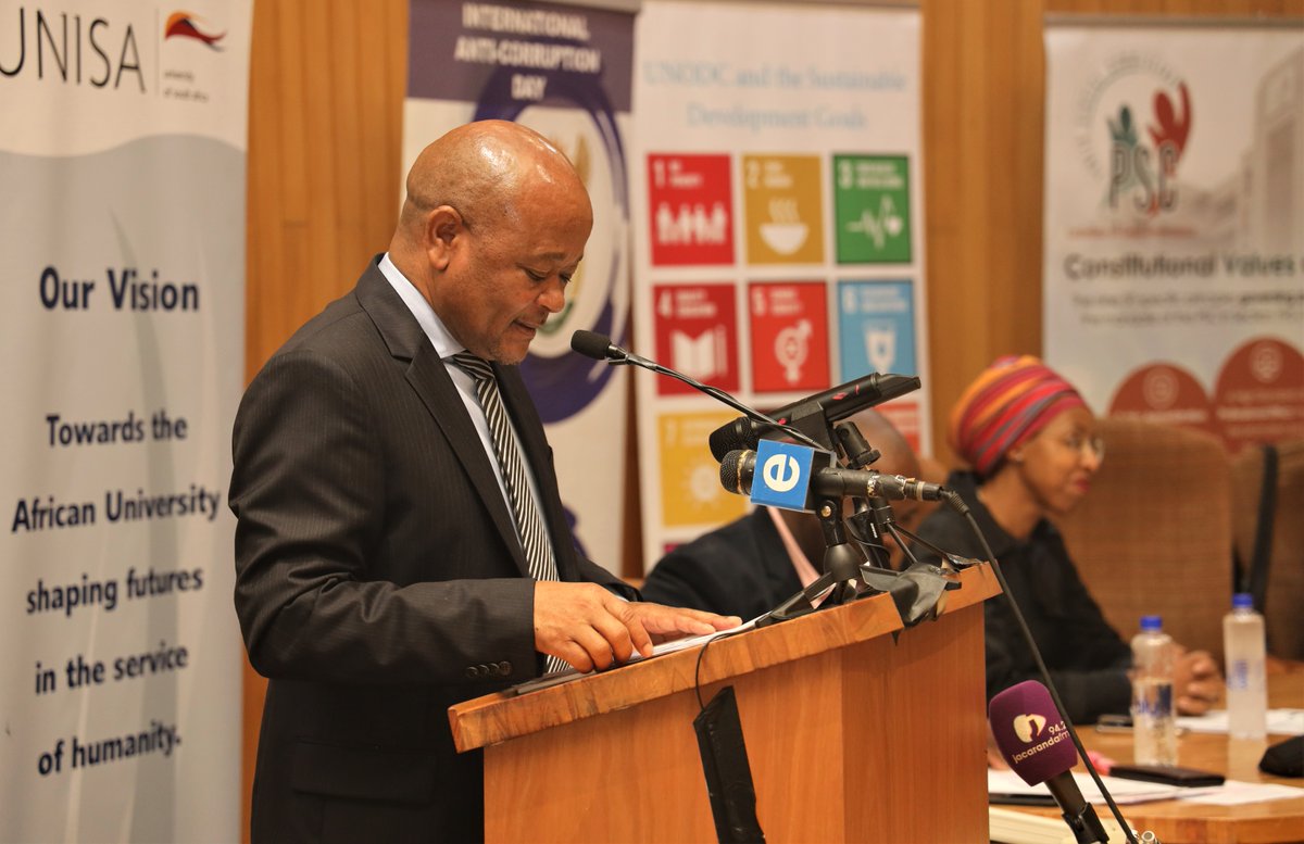 UNinSouthAfrica's tweet photo. Mr. Senzo Mchunu, Minister of Public Service & Administration calls on #SouthAfrica as signatory to the @UN #ConventionAgainstCorruption, to live up to its obligations and remain #UnitedAgainstCorruption. #InternationalAntiCorruptionDay #AntiCorruptionDay @OPSC_SA @UNODC_ROSAF https://t.co/TngtqTKZ0J