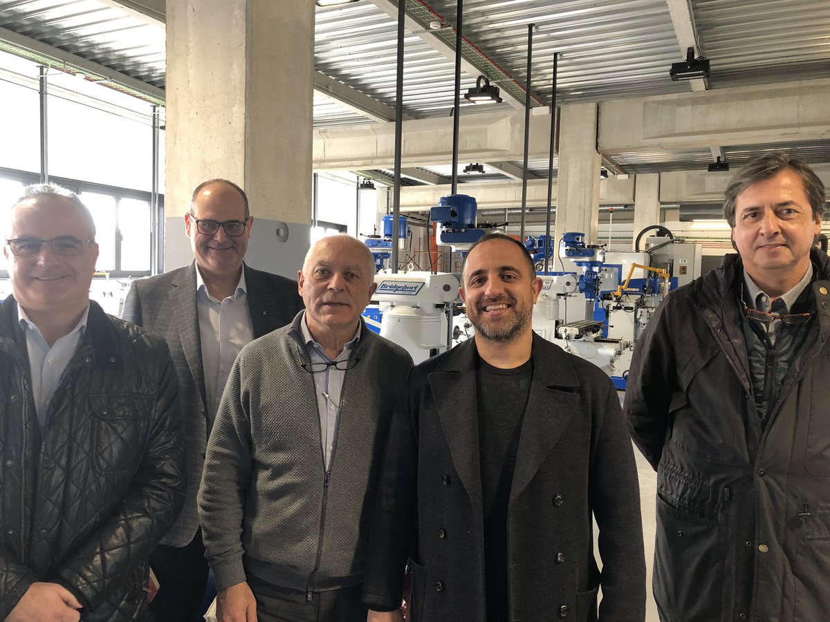 fabianmohedano's tweet photo. Visita al nou centre politècnic @comastech a #blanes. Si un 1% de les empreses invertís en #FPCAT com la família Comas aquest país aniria molt diferent. Gràcies pel vostre compromís i passió. @fpcatalunya @educacio @treballcat  @fpo_continua https://t.co/ByIKYSe64D