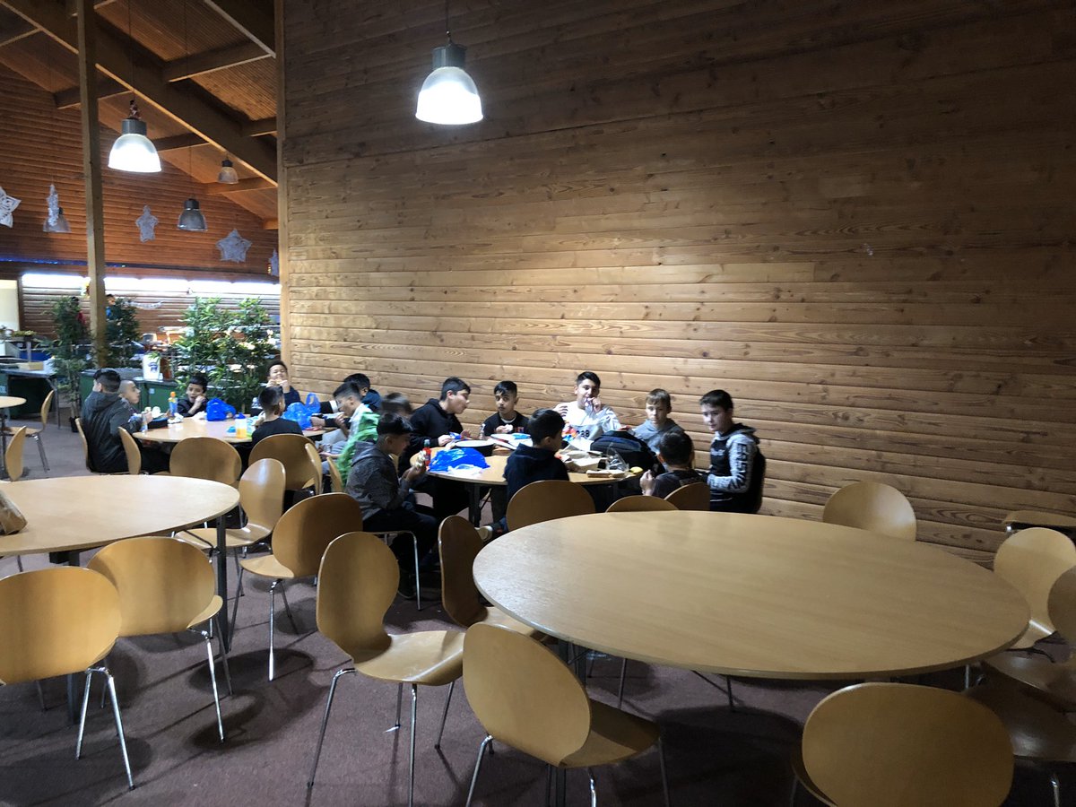 We’ve arrived! All settled and having lunch! 👍🏽