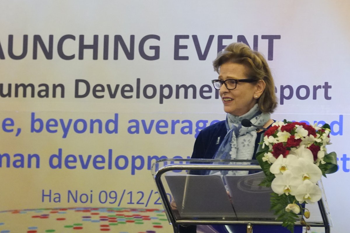 UNDPVietNam's tweet photo. #VietNam is at critical juncture as it designs next #SEDS, w/ decisions made today determining whether 🇻🇳 will continue its current pattern of growth w/ low #inequality or new forms of emerging inequalities will be further entrenched &amp; deepened: @WiesenC launched #HDR2019 https://t.co/xfAhZlA2Mv