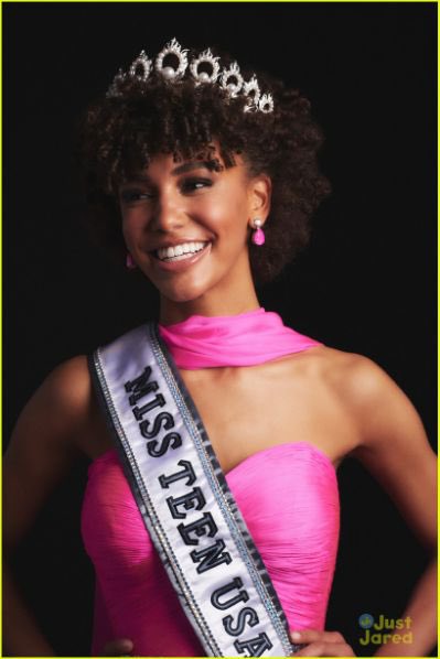 xonecole's tweet photo. Miss Universe is Black. 
Miss America is Black.
Miss USA is Black. 
Miss Teen USA is Black. 
A first ever.
A mood forever!! #Blackgirlmagicwinsagain https://t.co/vo101ksyXA