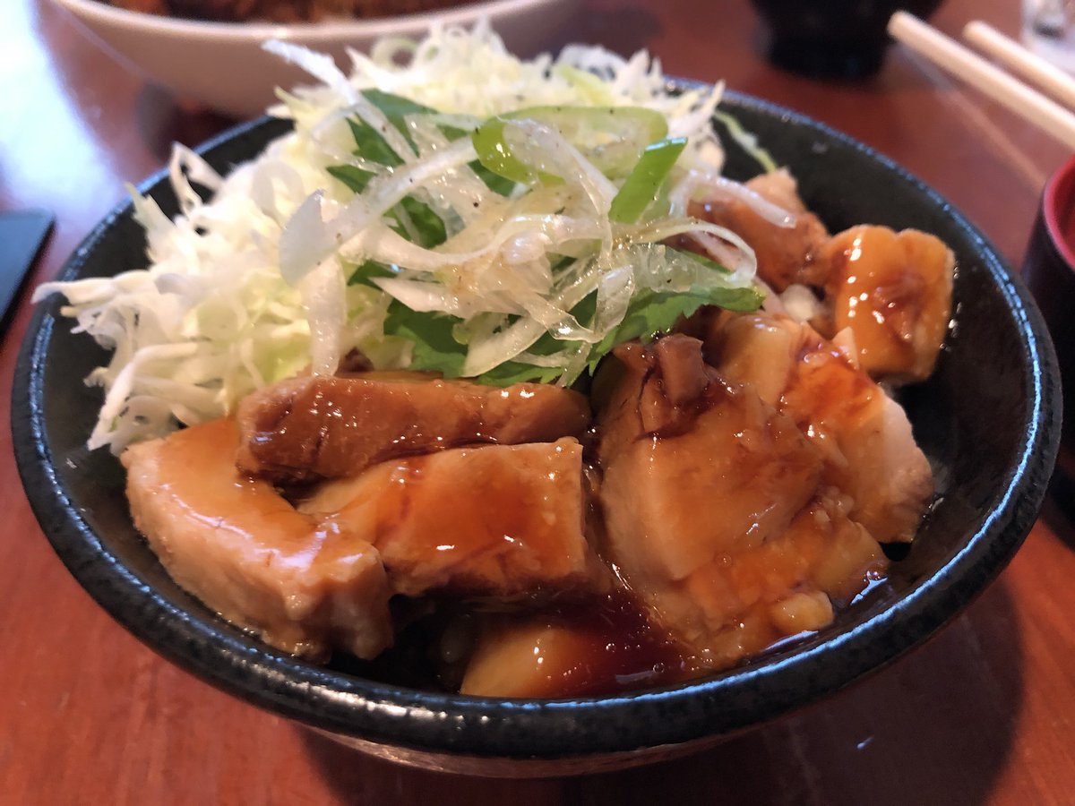 ミズキ Twitterissa 秋葉原の さま田 で角煮カツ丼 とろとろ卵に乗ってる三つ葉とゆずの香りが良い 角煮丼はこれで500円でびっくりした