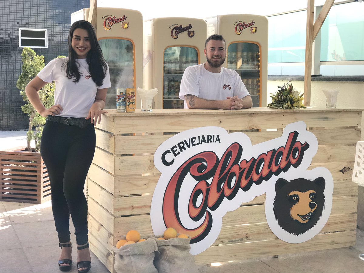 alberttdebarros's tweet photo. Os melhores promotores nos melhores eventos. Teve @cervejariacolorado gelada no evento da Cimento Bravo. #sampling #açãopromocional #somoslivemkt #promotores #promotorassp #marketing #cervejacolorado #ampro #promoview https://t.co/LTKGKe79CB