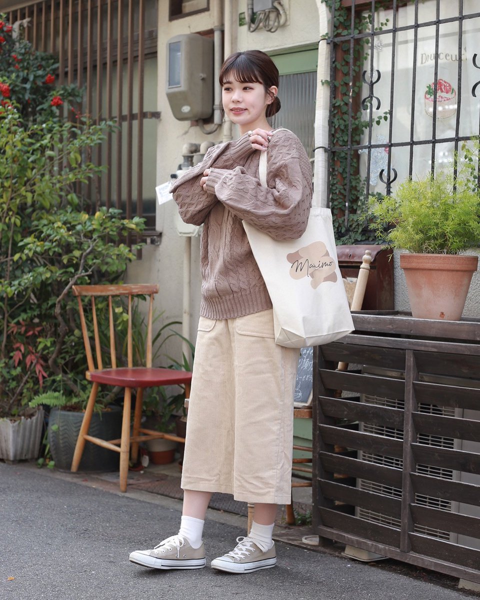 【新作】

ペイントロゴがプリントされたトートバッグが仲間入り🥀

しっかり厚手でA4サイズがすっぽり入ります♪
ガシガシ使ってもらいたいです❗️

📌2780yen（振り込みは送料無料）