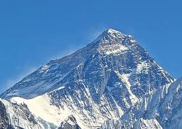 AtlantaAreaNews's tweet photo. Did You Know? The deaths-to-summit ratio is around 4% for Mount Everest
#ccm1 https://t.co/7aOQQPYww9