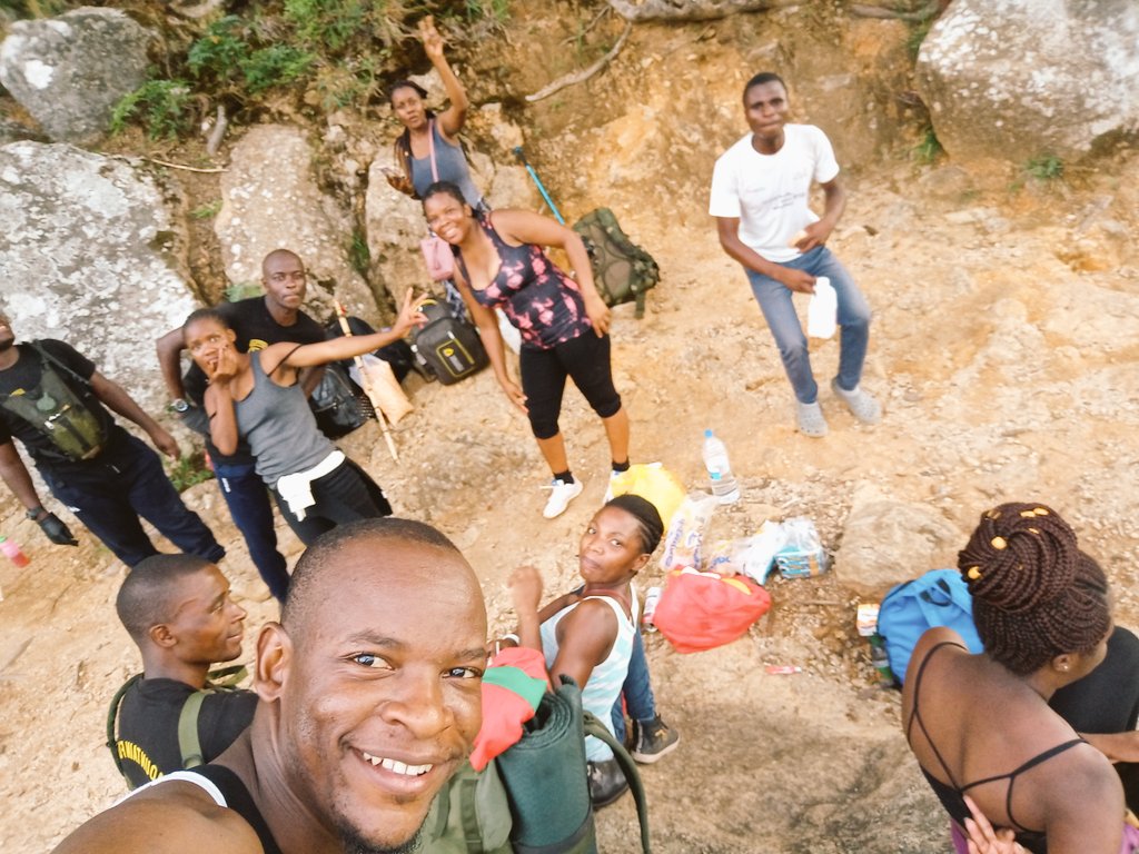 MalawiMountains's tweet photo. 2hrs in an International Mountain Day Hike to Sapitwa... https://t.co/64T9uxX5xA