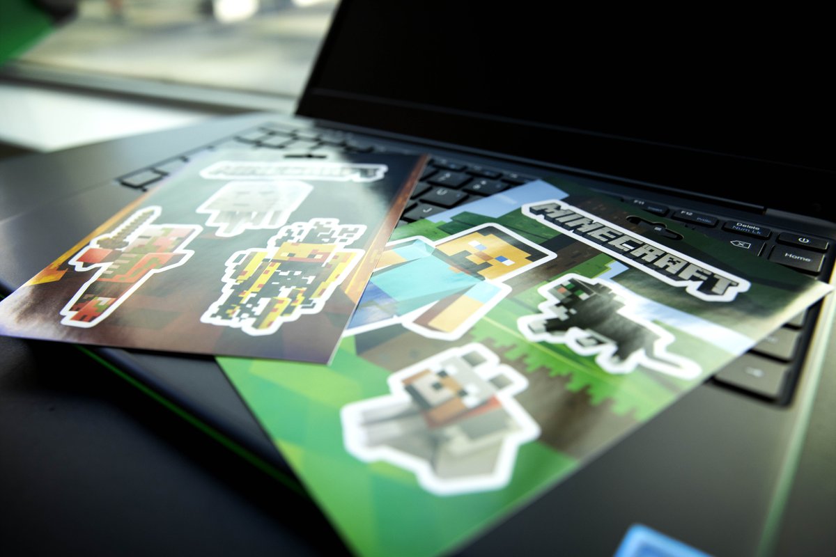 xboxuk's tweet photo. ⛏️💻  RT &amp; follow us for your chance to win a HYPA Minecraft Laptop + some sweet stickers 💻⛏️

Minecraft is included in this laptop bundle that's exclusively available from @Argos_Online 💚

T&amp;Cs ➡️ https://t.co/zPdRfVAQAu https://t.co/nfpKEvk3Nw
