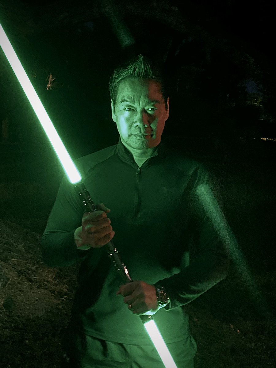 AskJSL's tweet photo. Check out my new 3 in 1 LED @SciFiSaber "Bo" design! #red #green #blue #lightsaber #Christmaslights 🎄 https://t.co/TCp3BD8vTH
