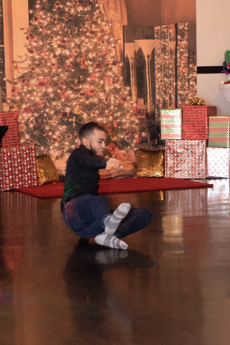 Last night we partied in true 0133 fashion.   Sal was an awesome MC.  We had an awesome time!!  <a href="/Cvillehomedepot/">0133 Home Depot</a> @RandaJordan16 <a href="/JamieCurry536/">Jamie Curry</a> <a href="/AlgaArenas/">Alga Arenas</a> @JoshuaMolnarHD