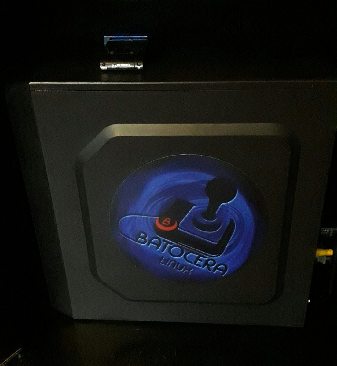 Went over to the local print shop and had a  @batocera_linux logo sticker printed for the emulation machine . Been thinking about doing the for quite a while. I used the older blue linux logo coz for me "batocera linux" had more weight than "All the cores that matter".