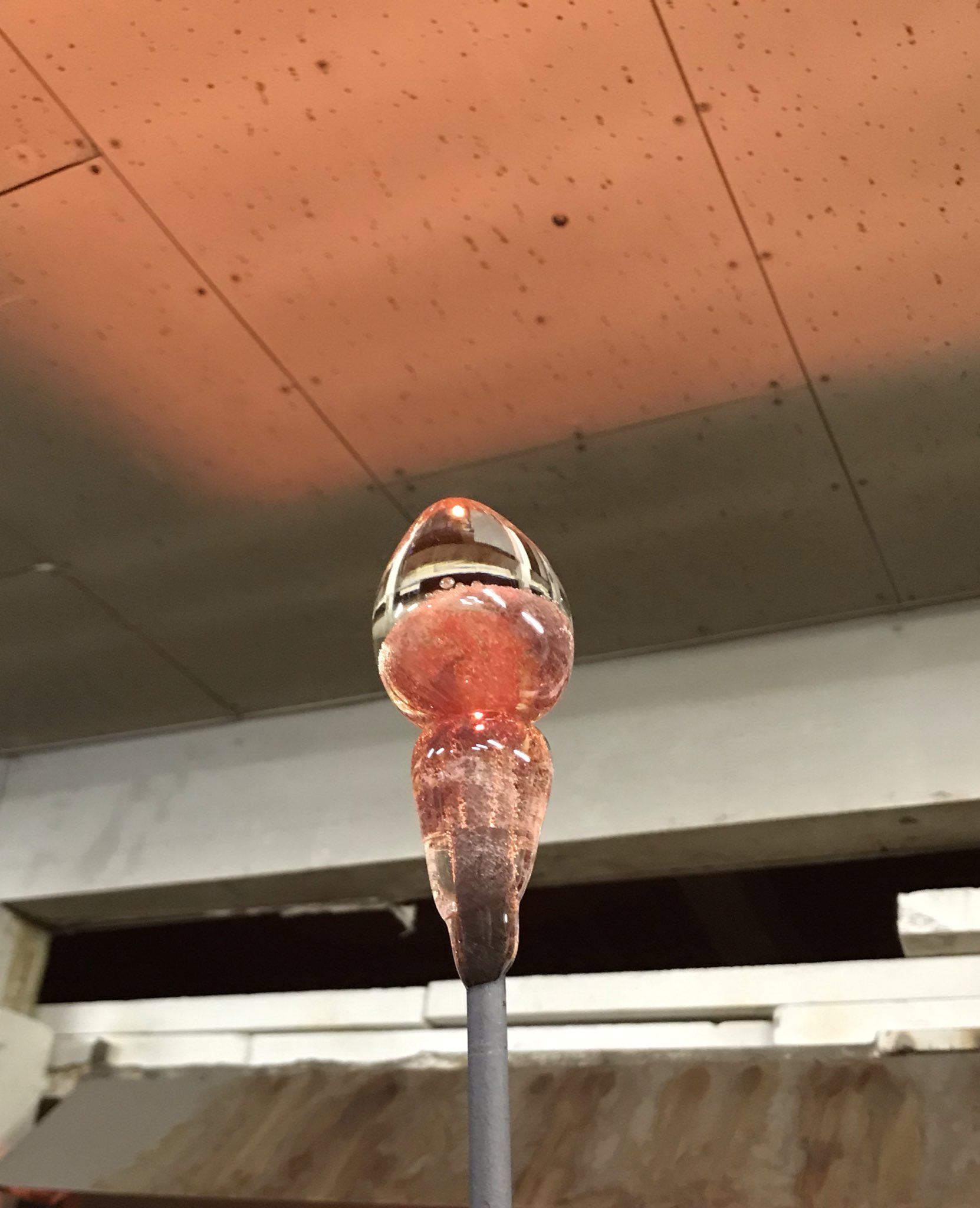 Olionnoiro ブルーグラスアーツさん 12 7雪の華巡り ペーパーウェイト作り体験をしてきました 出来るだけ分かりやすく説明を１枚目のメモにまとめました 通常の吹きガラス体験と金額異なります ２枚目は作りたて生まれたて
