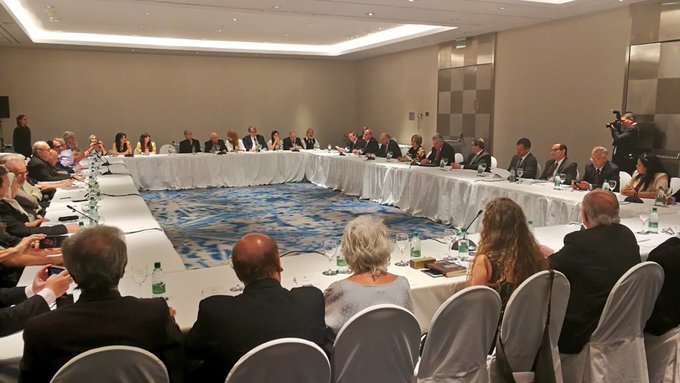 President of Cuba meets with Argentine entrepreneurs