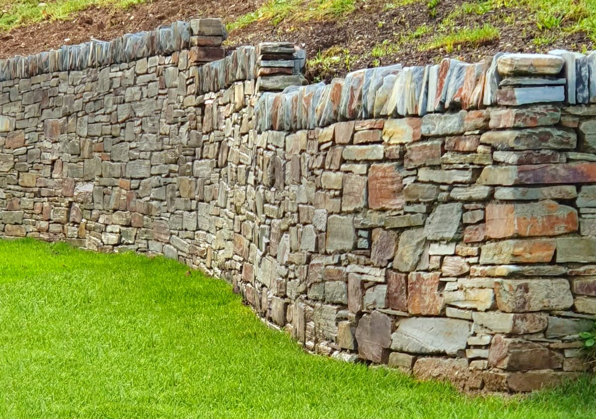 mc_landscaping's tweet photo. Golant - Cornwall - Great bit of #conrishwalling - This slate is from a local #cornish quarry in #Trebarwith
Good job by John and Gary. https://t.co/3gCESuJPZi