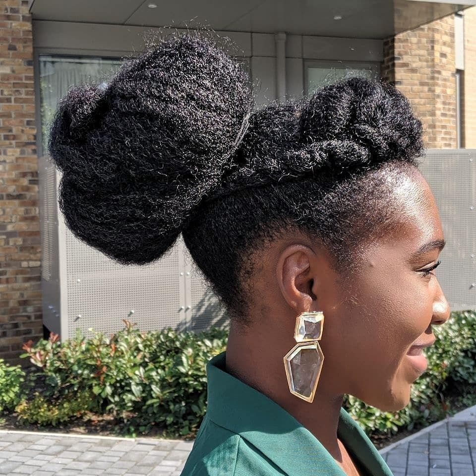 Afrocenchix's tweet photo. We love this 3 minute up-do @aboutmyfro did using our products😍. A combination of amazing natural and healthy ingredients with a great hairstyle is the way to go. What do you all think? Do you agree?
#froitup #afrocenchixloves #blackisbeauty #updostyles https://t.co/Em3n7Ou8Ut