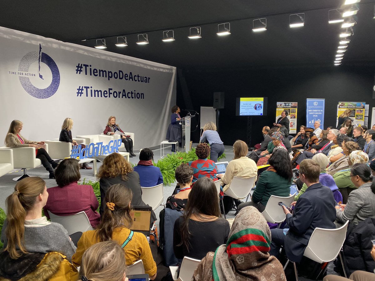UNFCCC_CTCN's tweet photo. Starting now @COP25CL Gender-Just Climate Solutions awards #PCCB #Capacitybuildinghub @WGC_Climate @UNFCCC @UNIDO @UNEP https://t.co/t5T4cUuQjl
