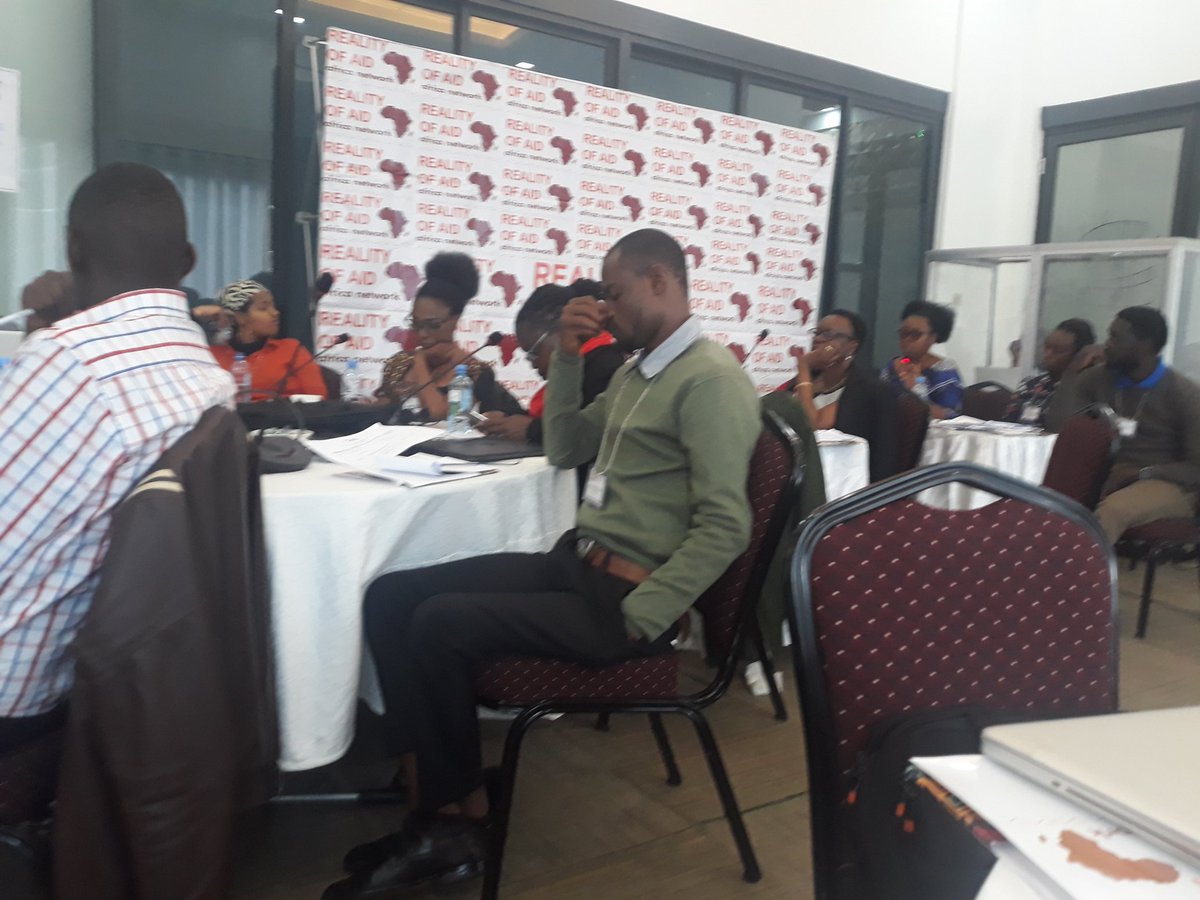 SAYoF_Official's tweet photo. #she noted- Reduce, Re-use & Recycle - Triple R -a solution to Climate Change @ROAAfrica @CSOPartnership_ @ClimateReality #SADCYOUTH #CSOFIN4DEV https://t.co/48FIiOHJgs