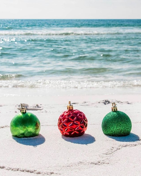discover850FL's tweet photo. A Florida kind of Christmas! 🎅
📸: Surf &amp; Sand Hotel 
•
•
•
#lovefl #lovepcola #explorepcola #discover850 #whitechristmas #christmas #ornaments #pensacolabeach #pensacola #pcola #pensacolafl #floridavibes #holidayseason #explorethepanhandle #tistheseason #seasonsgreetings https://t.co/4VgdvrQb8p