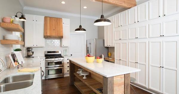 Everyone loves a Before & After! Check out these 25 kitchens that went from terrible to tremendous...

#beforeandafter #remodelyourkitchen #exprealtyproud #condaslakeexperts #HGTVmakeovers

Conda Davidson, GRI, PhD
eXp Realty
20... hgtv.com/design/rooms/k…