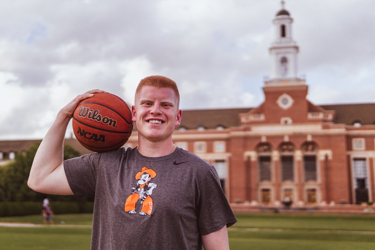 Good luck to everyone during finals, and congrats to <a href="/ReevesTrey/">Trey Reeves</a> on wrapping up his undergrad degree this week!

#LetsWork  I  #GoPokes