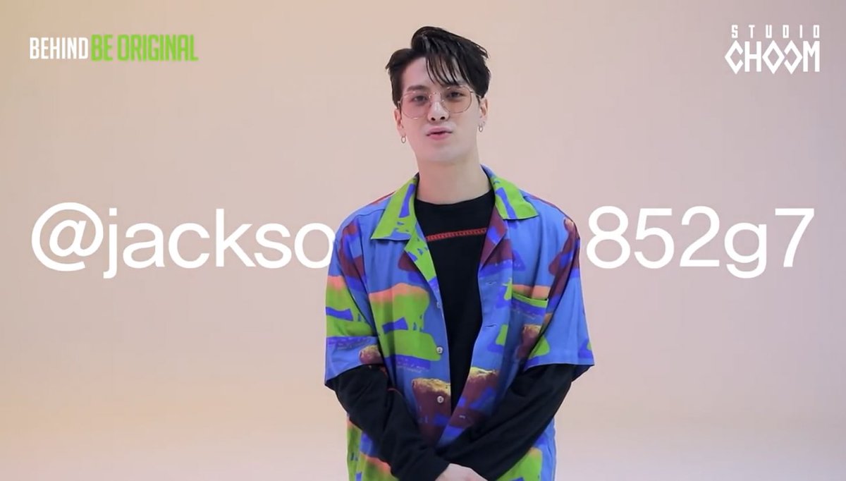 _sunshine501's tweet photo. ล่าสุดรับสอนภาษาอังกฤษแร้ว Jackson Wang English 50,000 วอน/ชั่วโมง พ่อออ แพงงงง 555555555555555555 https://t.co/DtwmLot7xc