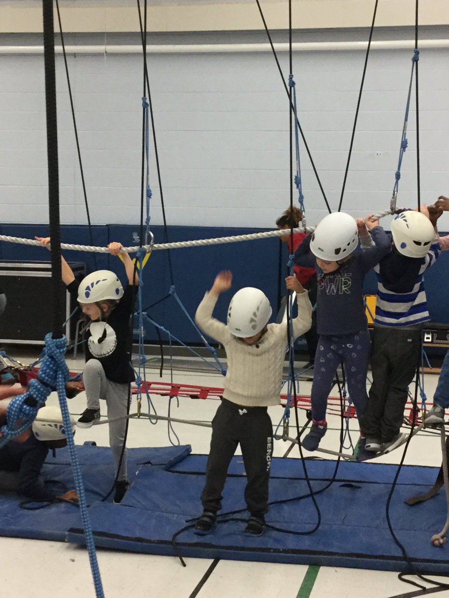 ridgeviewphysed's tweet photo. F[A and F1B enjoying their first visit to the gymnasium for JUNGLESPORT https://t.co/YpQTG8xczh