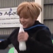 fffffffei1's tweet photo. #HappyDanielDay
like cat https://t.co/t1VzpX5ltY