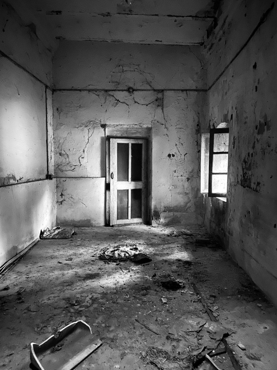 arkadin86's tweet photo. House of Ruins https://t.co/RvjNN9I7Nn https://t.co/JTSmy6VbNN