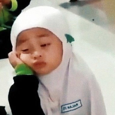 Ngantuk tapi gamau bobo:(