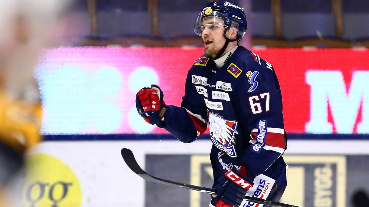 LHChockey's tweet photo. Alldeles nyss kom beskedet från GM Niklas Persson!

Jarno Kärki stannar i Cluben. Han har undertecknat ett kontrakt som sträcker sig över säsongen 2020/2021. 

Läs mer här https://t.co/SWsAXjr91m

#stadenslag https://t.co/W9WMPxwmaK