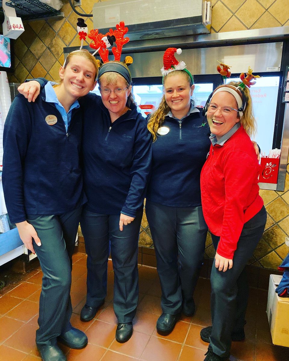 CFABeechmont's tweet photo. Making a list, chicken it twice🎄 https://t.co/3zH3ucVtUY