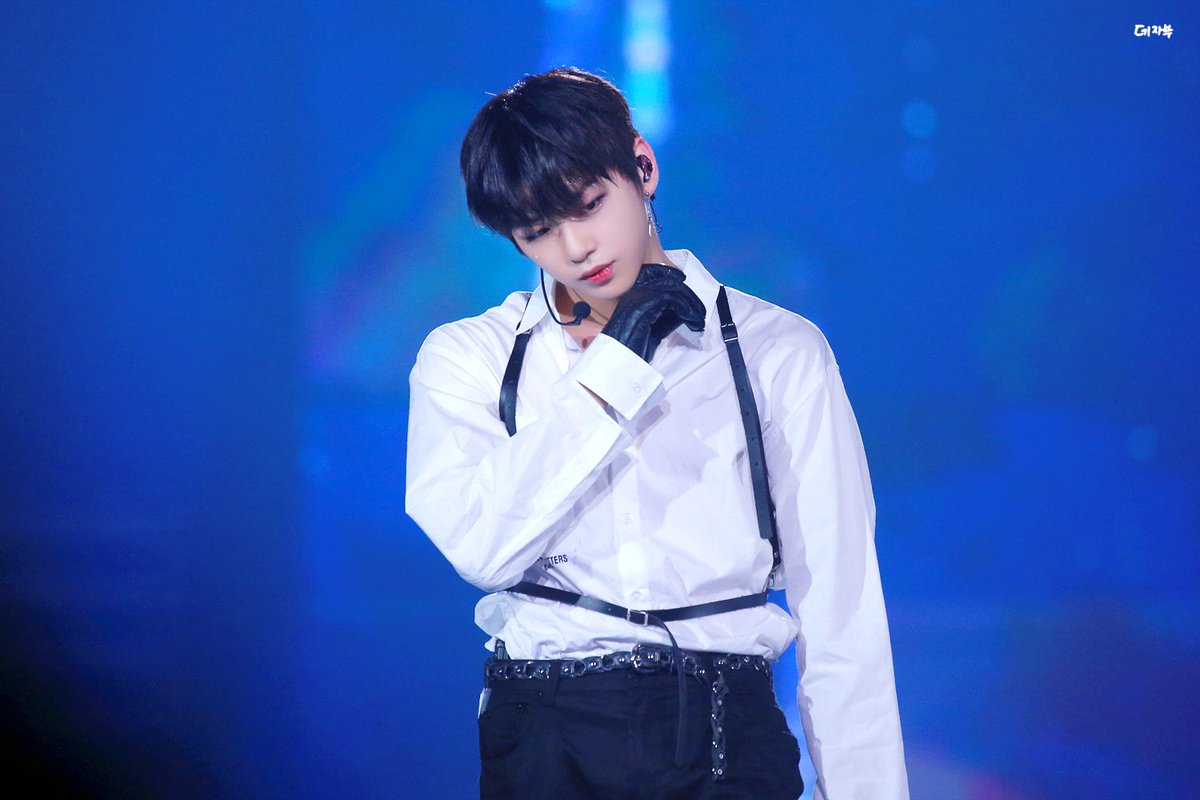 DEJAVU_danik's tweet photo. 언제 어디서든 다니엘의 모든 색을 사랑할게 생일축하해💙
올해 생일도 축하할 수 있어서 고마워 행복해!
#HappyDanielDay
#첫눈같은_강다니엘_너의_색으로_물들다 https://t.co/DjfiLcX4i9