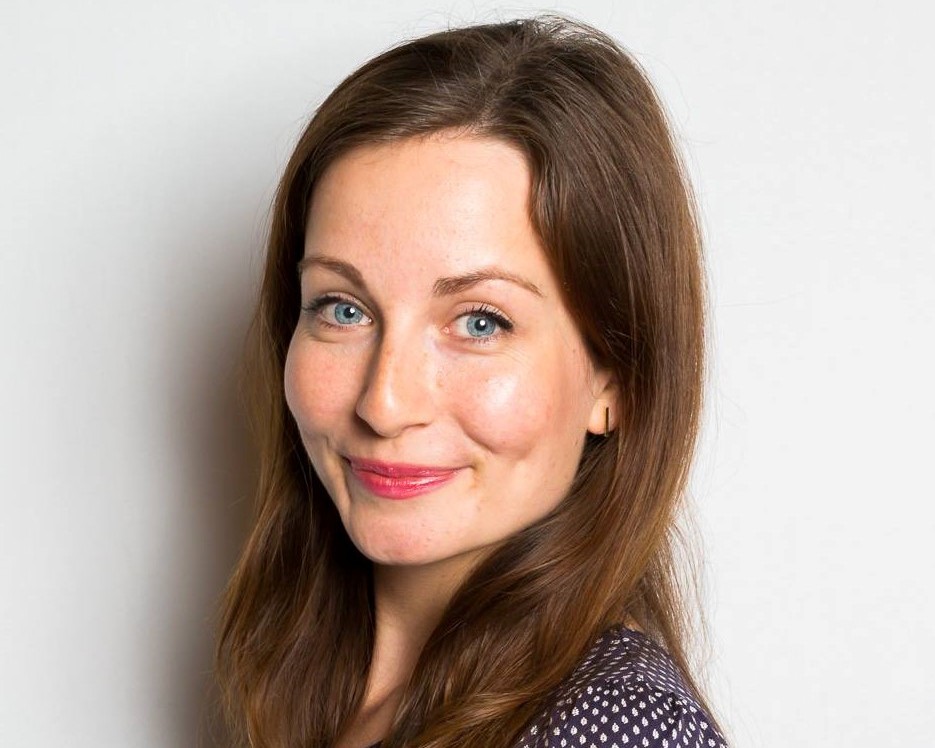 Dewi, de oprichter van <a href="/lekkerineenpotj/">Dewi van de Waeter</a>, strijdt voor transparantie in de cosmetica-industrie. Vanavond staat ze in de finale van de TEDxAmsterdamWomen Startup Award. Wij vroegen haar onder andere hoe het voelt om in de finale te staan. business-bubbles.com/nl/powervrouw-…