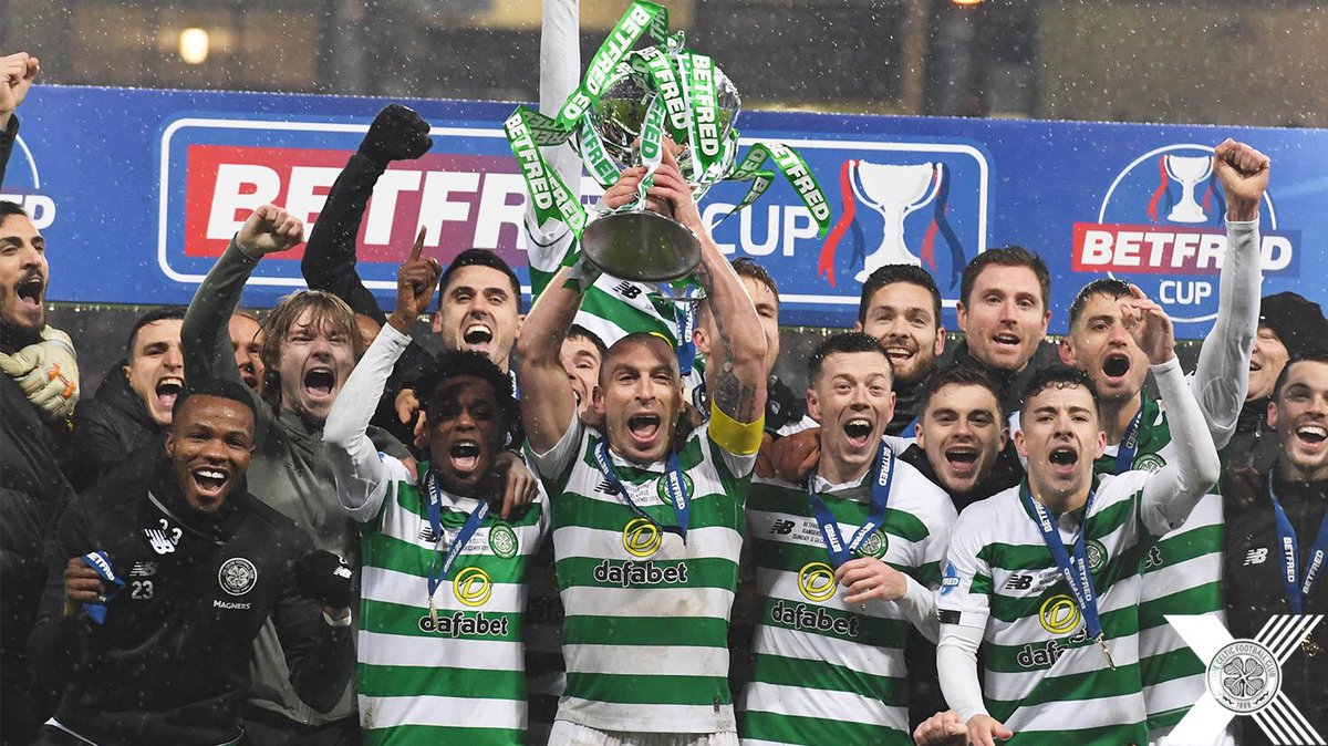 ....
Thanks to all <a href="/CelticFC/">Celtic Football Club</a> , can't dream of a better beginning in a club. 🥇
And the Fans, the Fans... You deserve each and every drop of sweat, win or goal, let's keep walking together 💚🍀💪🏽 2/2

#Teamspirit
#YoutherealMVP 
#10inarow