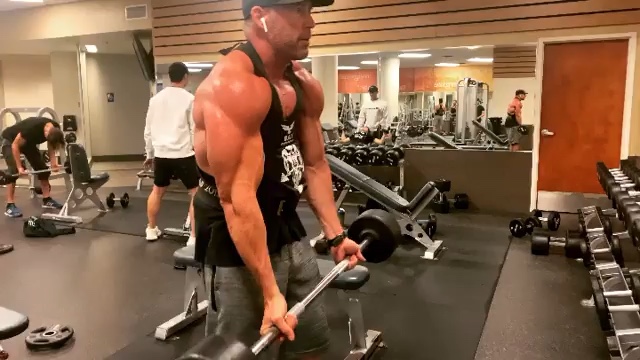 Monday morning vibes. Get Pumped!

<a href="/joethefitpro/">Joe Warren</a> fueled by 3Carb by 3FU3L 💪🏼